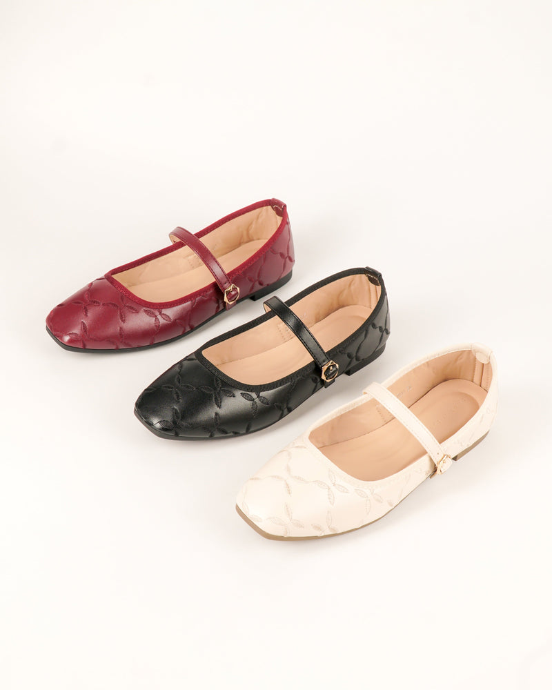 Blow Saras Signature Mary Jane Flats MINNIK 0011
